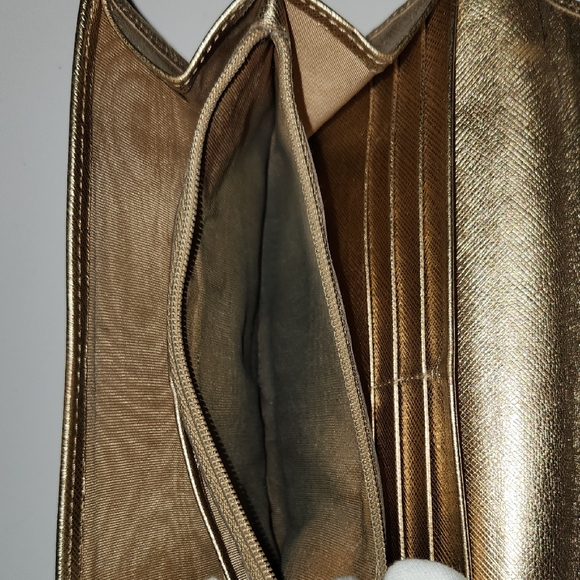 Salvatore Farragamo Metallic Gold Long Wallet - Picture 12 of 15